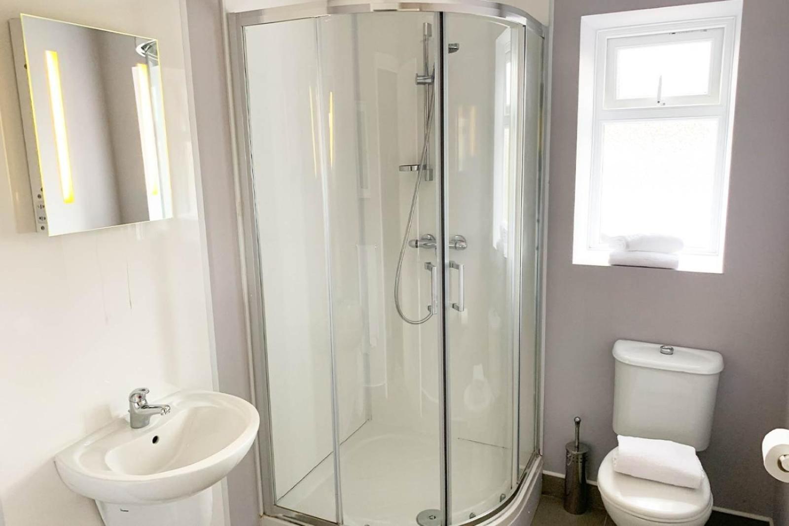 Rathlin Apartment - 2 Bedroom With Hot Tub Ballycastle Luaran gambar